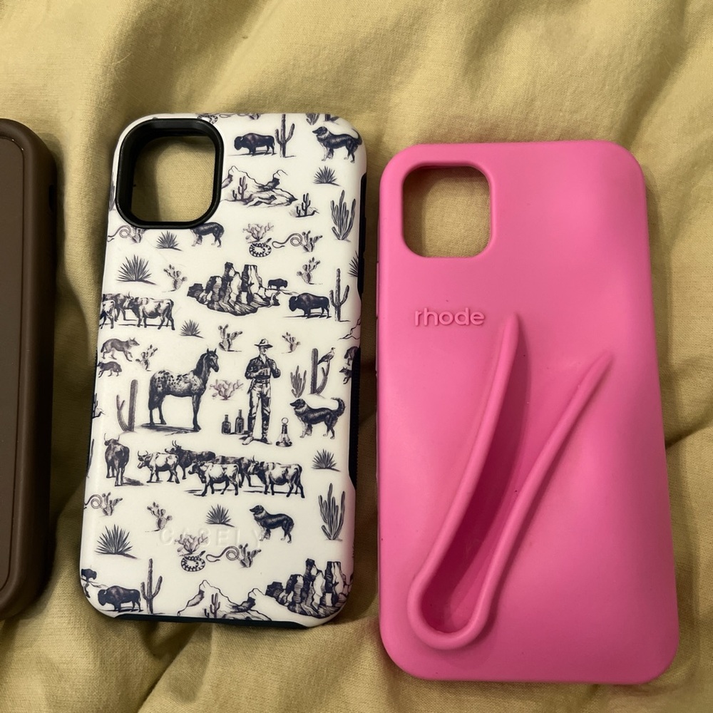 RHODE Pink Phone Case with Grip Design
